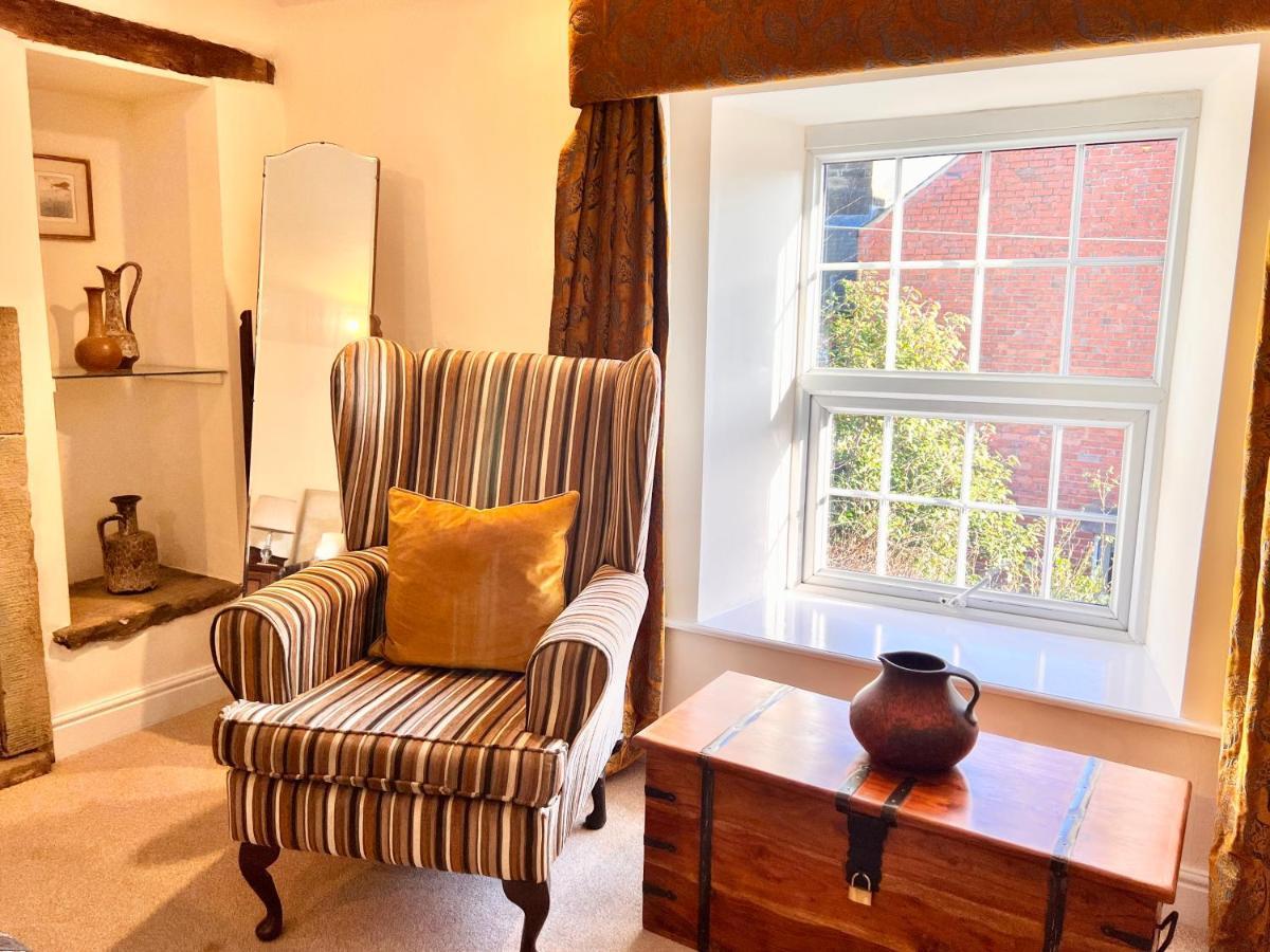 Jewel * Matlock (Derbyshire)